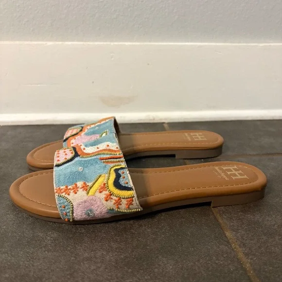 Haute Hippie Sandals Beaded Embroidered Slip on Women's sz 9 Boho Hippie Spring - Picture 2 of 10